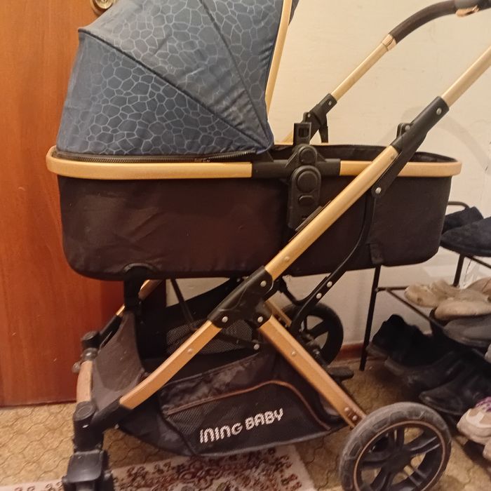 Пподам Коляска новый