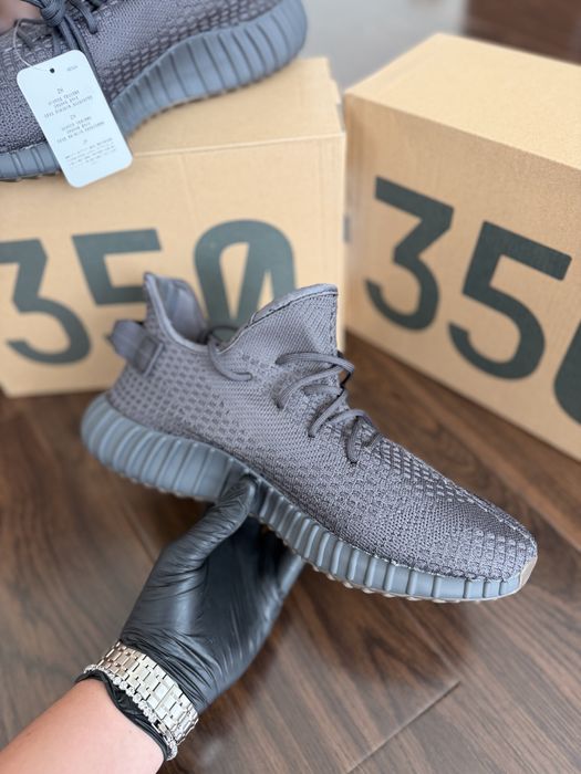Adidas Yeezy 350 V2
