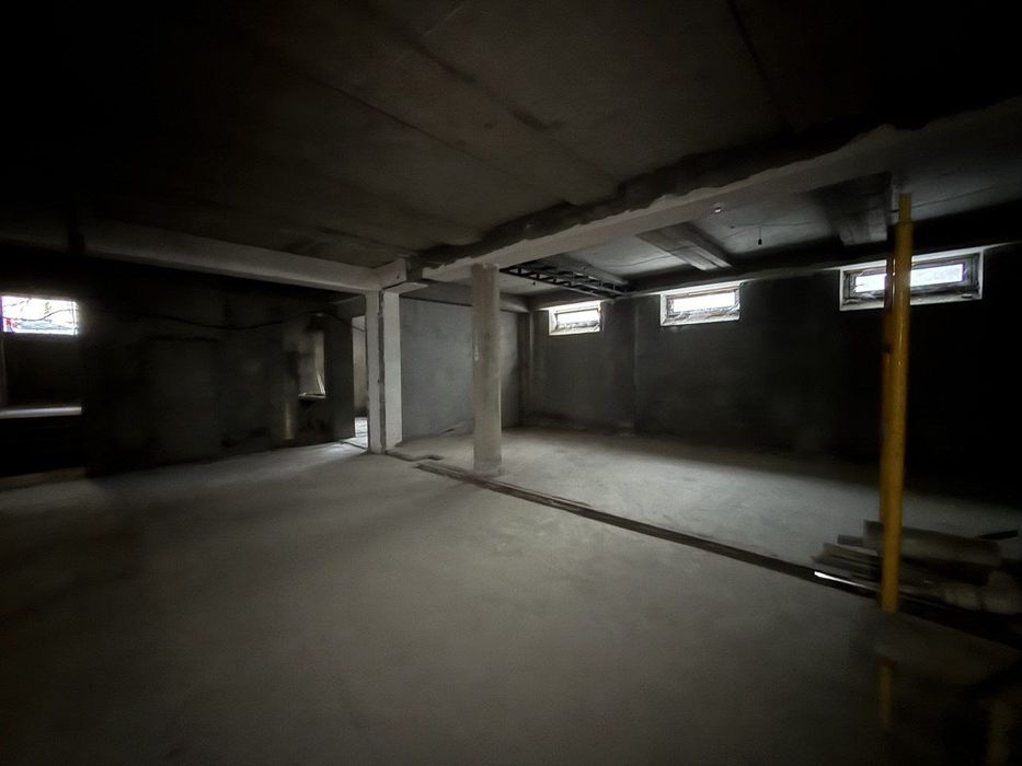 Продаётся и Сдаётся Здание Вдоль Дороги 1300м2 Орн Шотта Руставели (N3