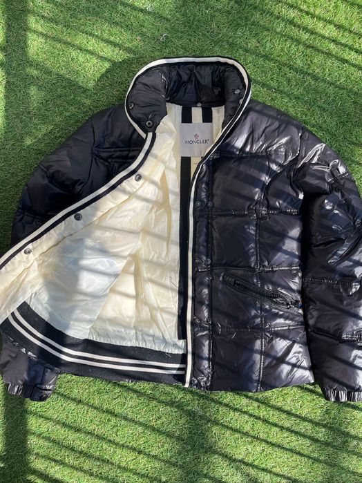 Дамско пухено яке : MONCLER S