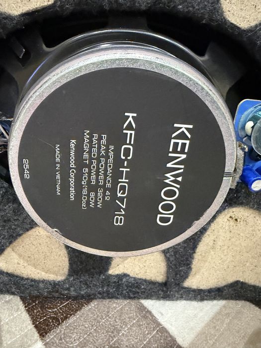 Kenwod 320 origenl 75$  vitnam kalonka sotiladi