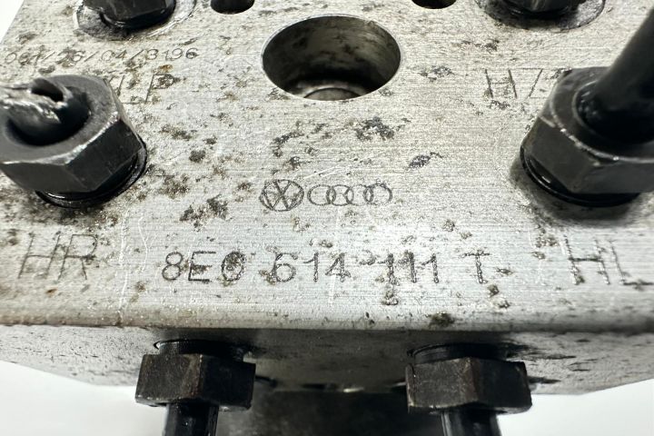 Pompa ABS 8e0614111t Audi A4 B5 (facelift)