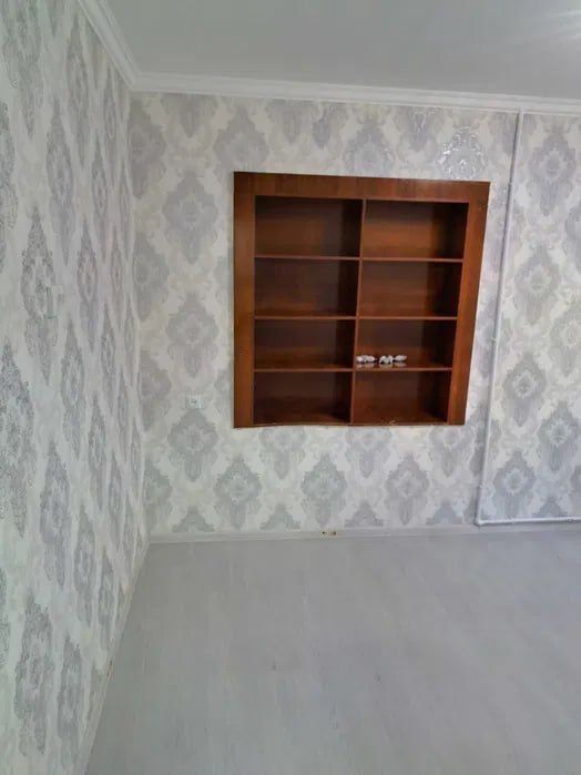 1/1/5 Ялангач 37м2 Буз-2 Быв тараканчик Пойтахт Автосалон