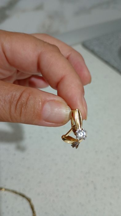 Vând cercei aur 14 k
