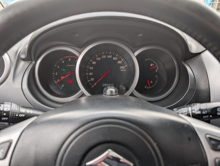 Vând Suzuki Grand Vitara