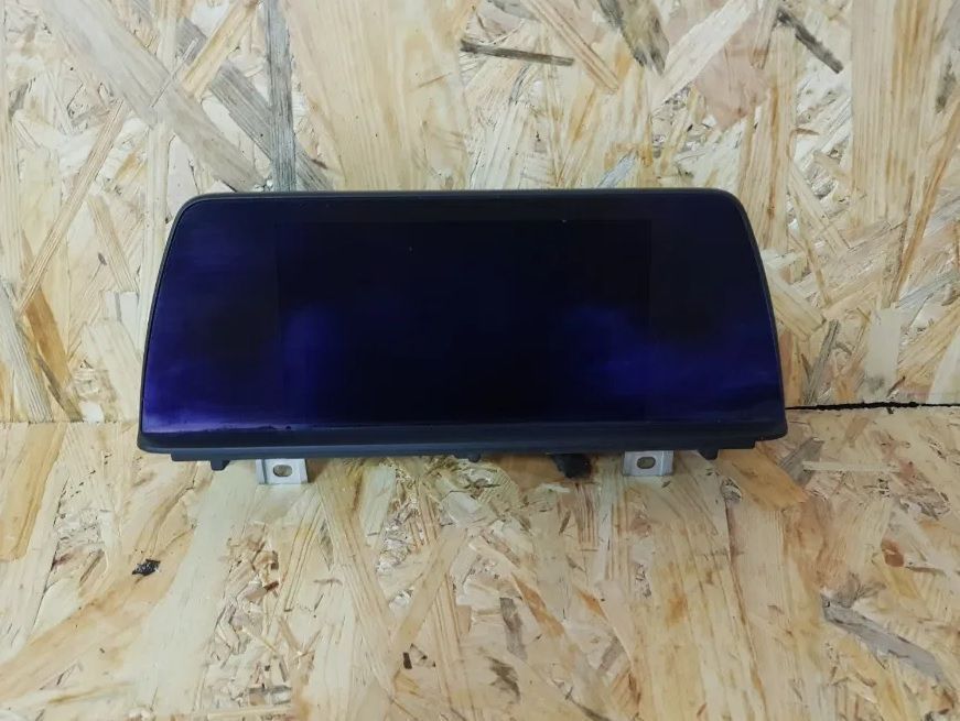 Display Navigatie Bmw F30 F31 L7 CID Cod 9292247