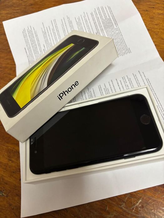 iPhone SE, Black, 64GB