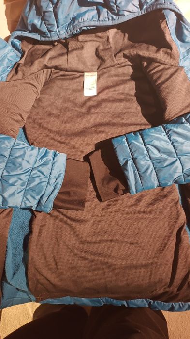Детско яке Decathlon Quechua – 8–9 г / 131–140 см, много запазено