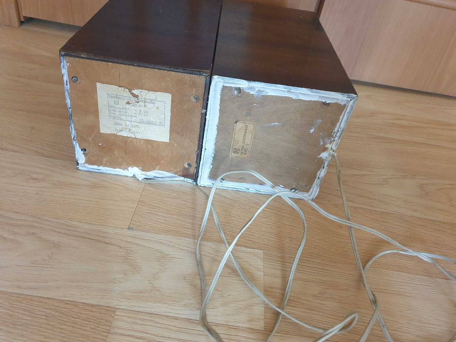 Колонки  ретро рабочие.