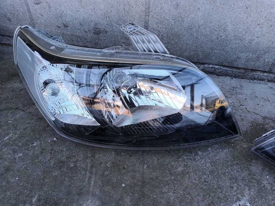 ляв и десен черен фар за шевролет авео Т255 08-11 CHEVROLET AVEO T255