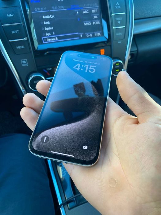 Iphone 15 pro 128/83