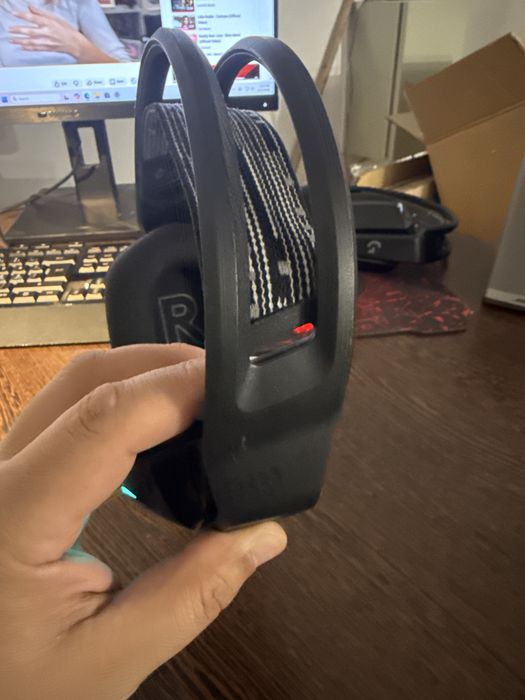 Casti Gaming wireless Logitech G733 ultrausoare Lightsync Rgb