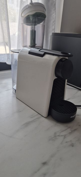 Vând espresor Nespresso Magimix
