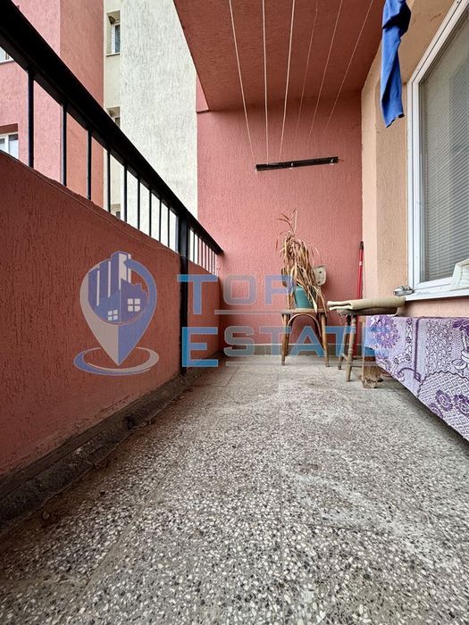 Двустаен панелен апартамент в град Стажица, област Велико Търново