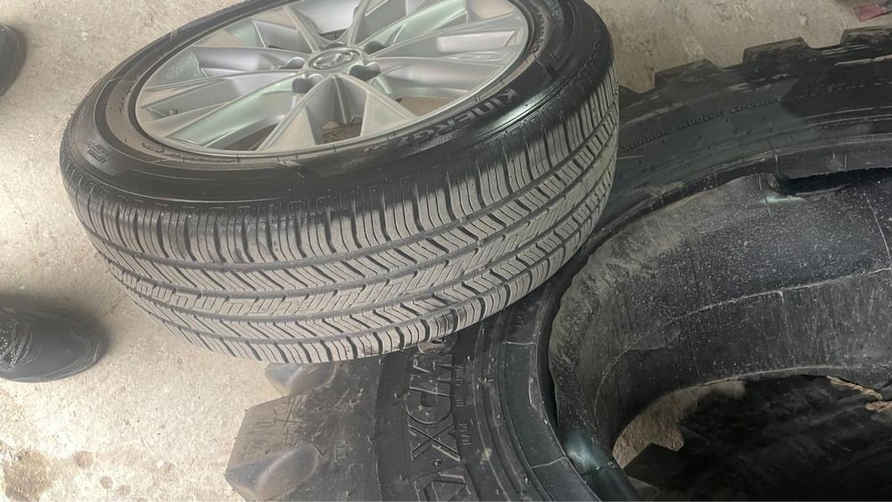 215/55/17 покрышкасы новый, диск оригинал !!