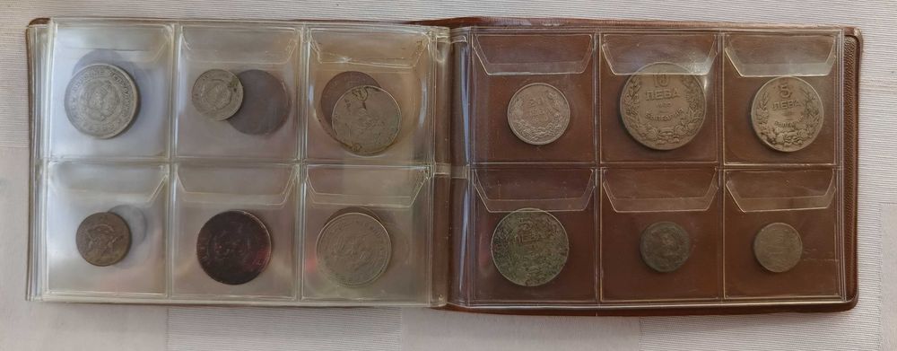 Монетник с 39 български монети 1913-1997