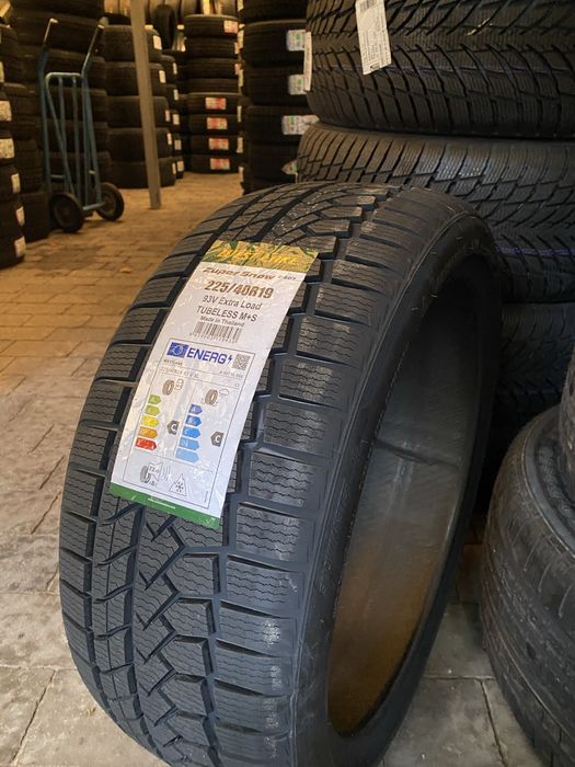 vand anvelope de iarna 225/40/19 westlake
