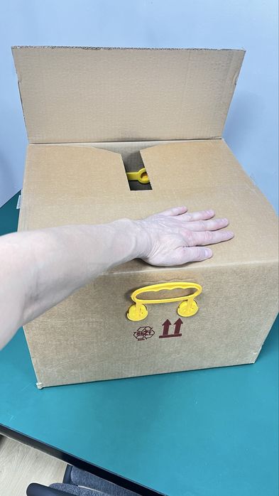 Продам коробки с ручьками прочные 45*41*31см