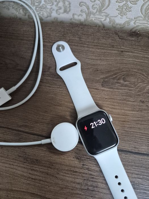 Apple Watch SE 2 40mm