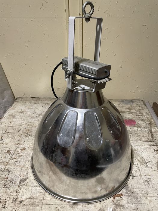 Промышленный фонарь