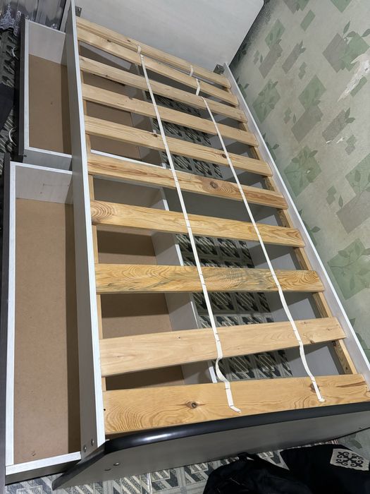 Продам кровать односпальная