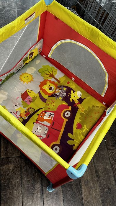 Манеж в хорошем состоянии