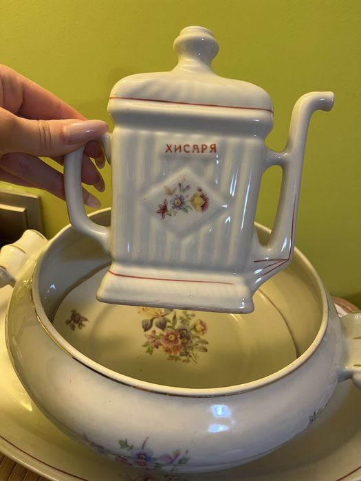 Български Порцеланов комплект