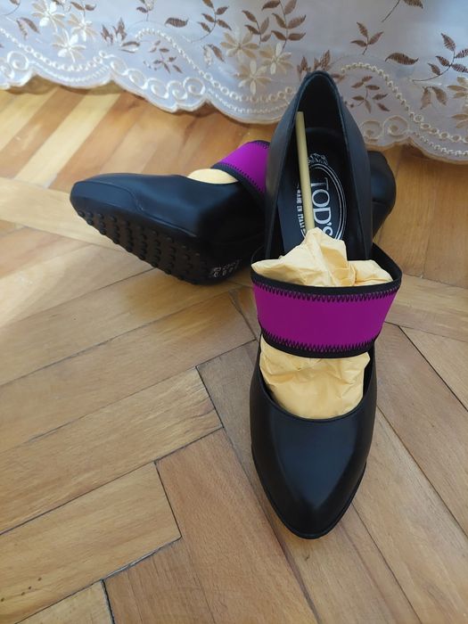 Pantofi cu toc marca Tod's