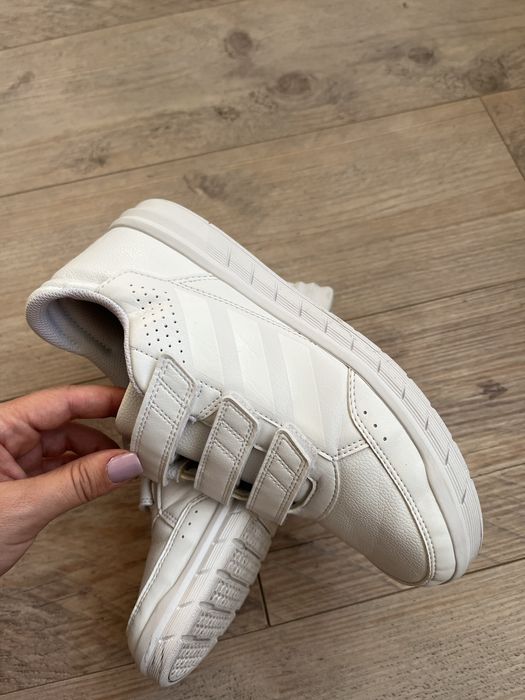 Маратонки Адидас 38