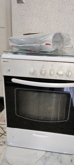 Газовая плита рабочая.