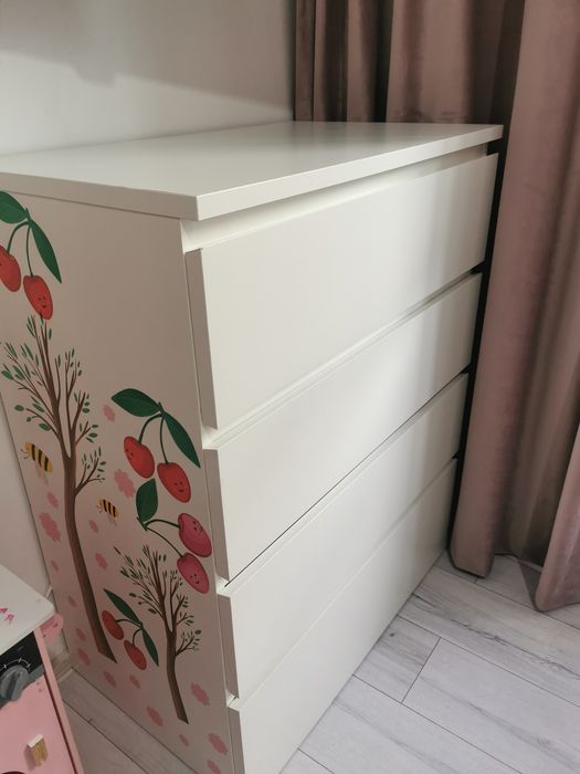 Comoda ikea in stare foarte buna