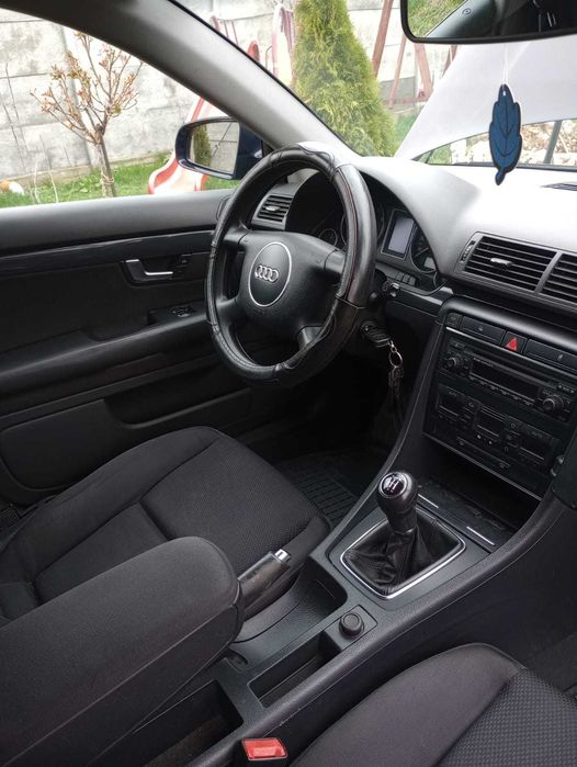 Vând Audi A4 B6.An 2004, benzină 1,6