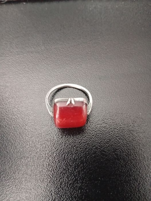 Сребърен пръстен с Кехлибар!