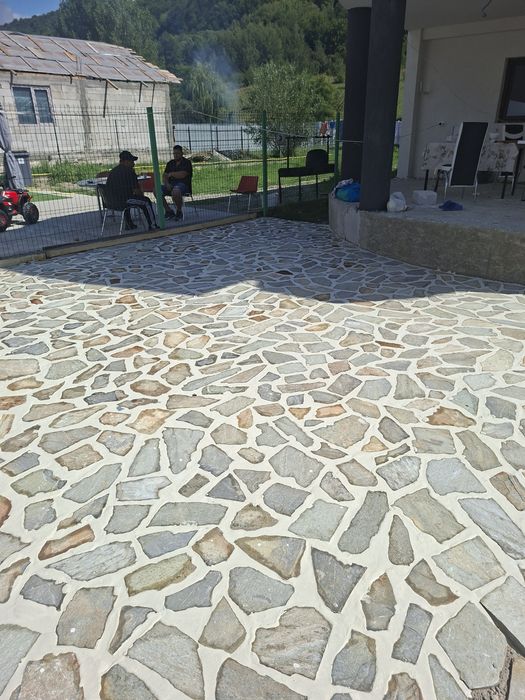 Piatră naturală decorativă