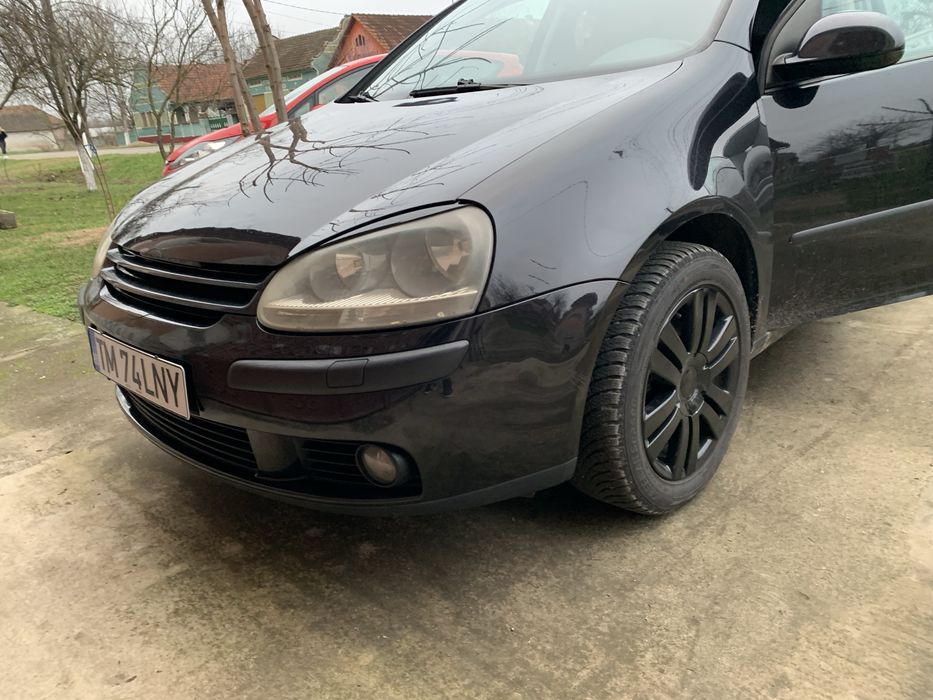 Vand sau schimb Golf 5