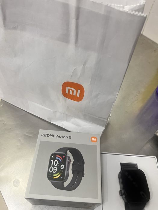 Продам redmi watch 6