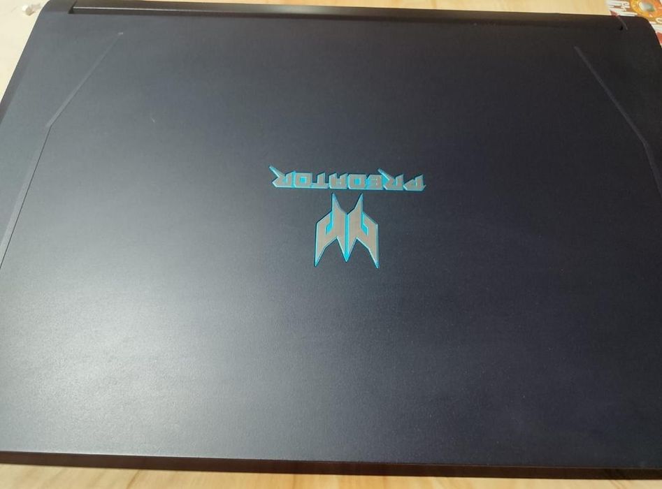Продам игровой ноутбук predator