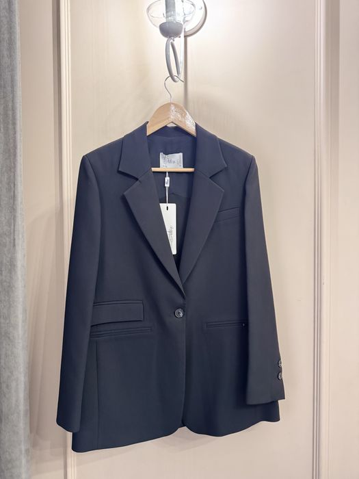 Идеальный черный пиджак