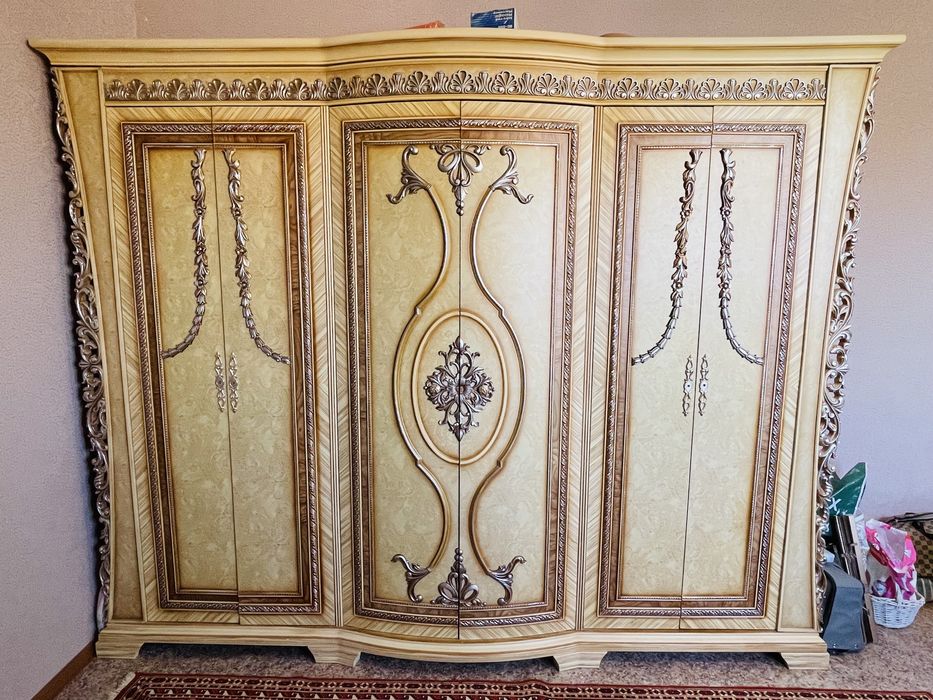 Спальная гарнитура