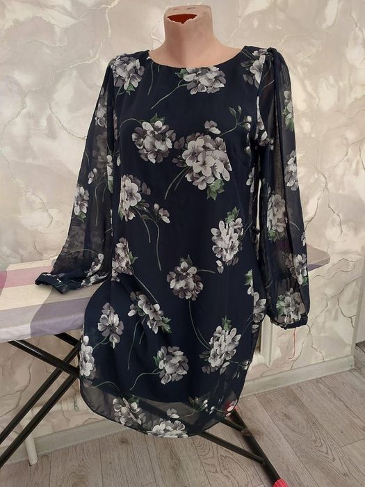 Разные платья женские