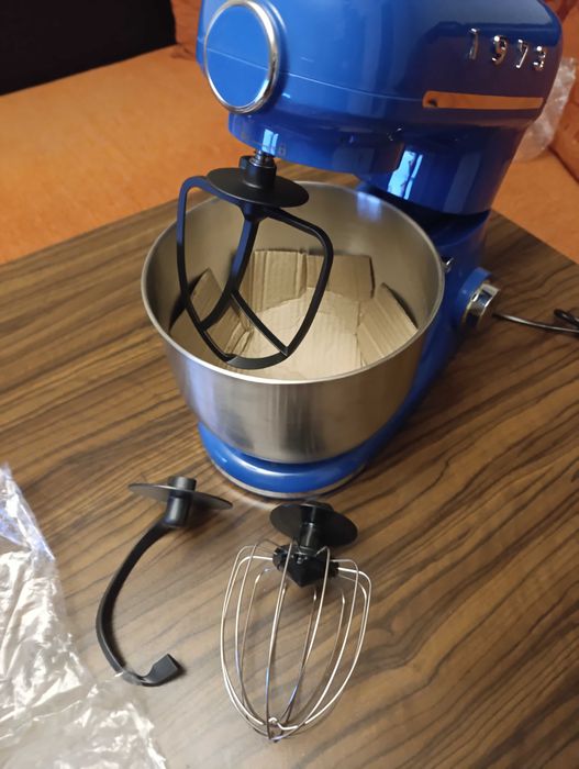 Планетарен миксер SILVERCREST...ретро дизайн