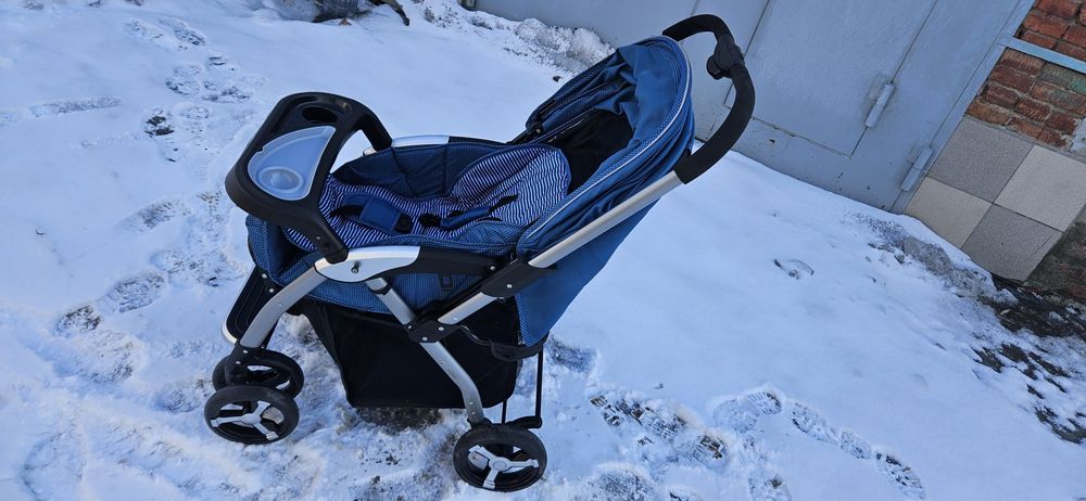 Продам классную коляску