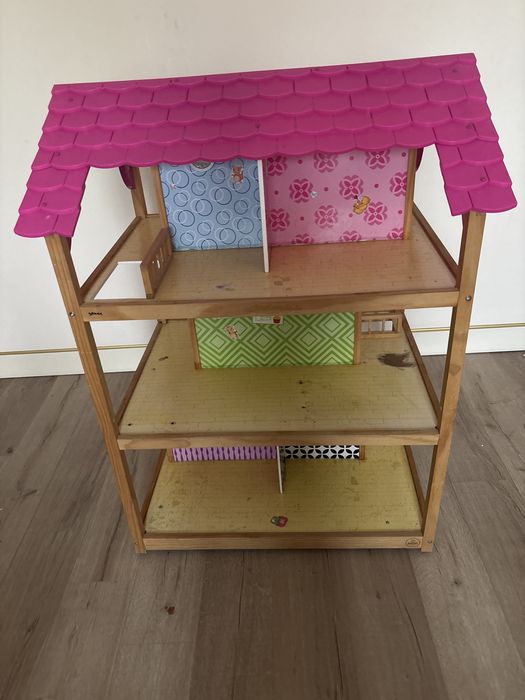 Домик для кукол,3 этажа