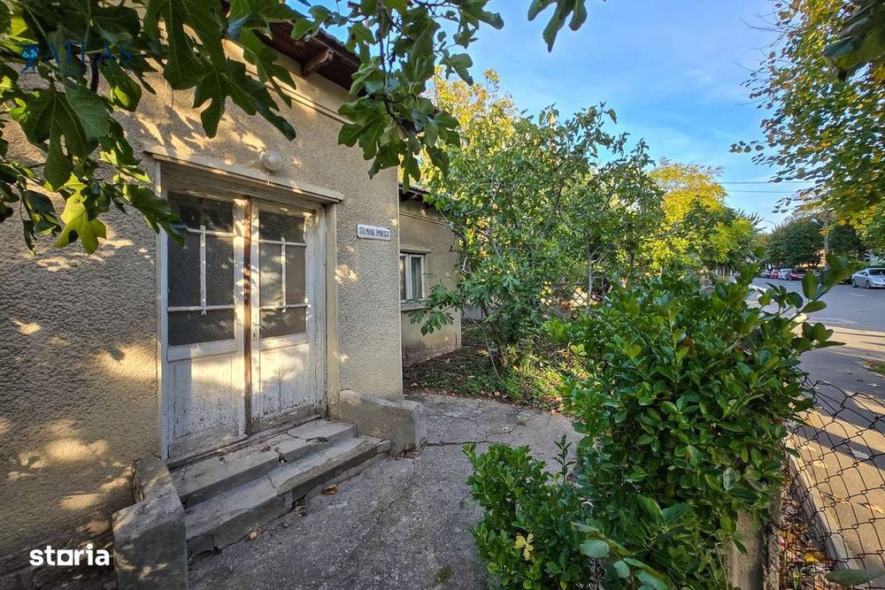 Casă Eforie Sud, ultracentral, 2 fronturi la stradă, 450 mp teren
