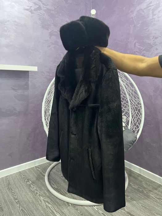Продам шубу мужская новая.