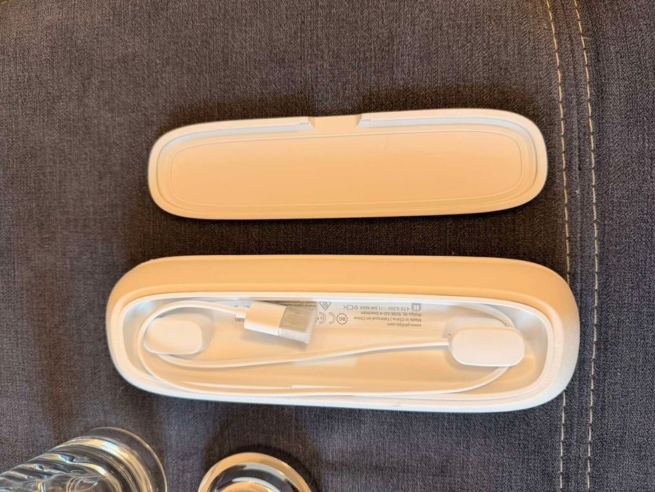 Електрическа четка за зъби PHILIPS Sonicare HX9911/29 - цвят розово.