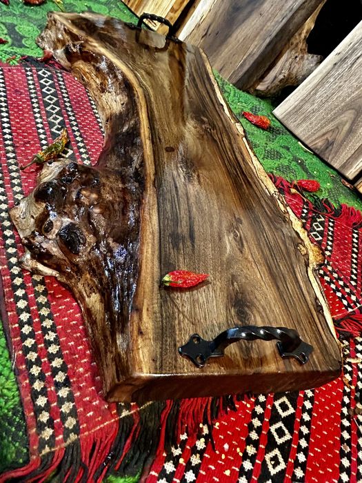 Дъски за рязане и сервиране от орех