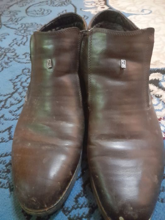 Qishki. Etiklar ichi yungli rassiya maxsuloti 42 razmer narxi kelishad