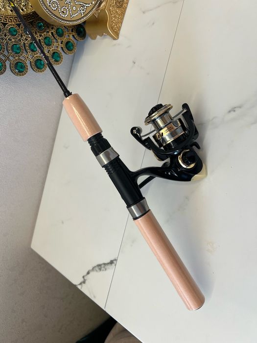 Зимний спиннинг в сборе. Перчатки. Новый.