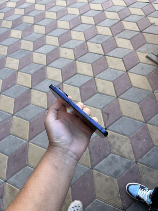 iphone 17 pro синий есим 256 гигабайт